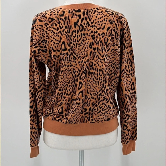 Billabong Sun Shrunk Leopard Print Sweatshirt - NWOT - Size Small (Juniors) - Picture 4 of 8